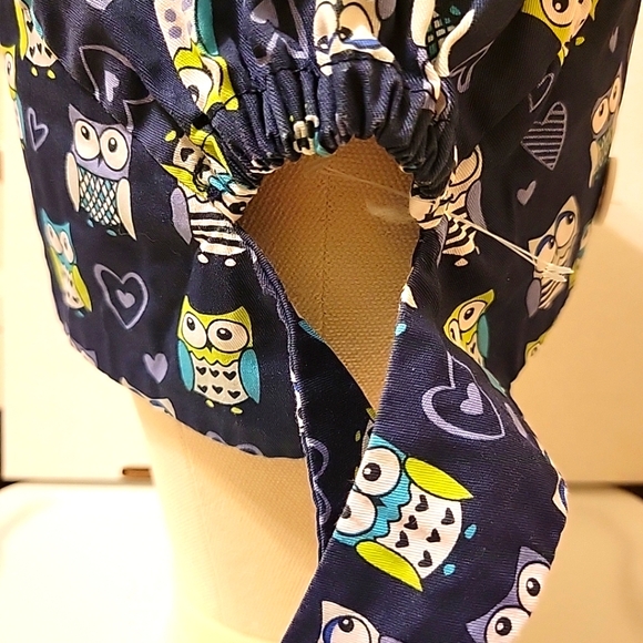 Scrub Cap Breathable Printed Owls & Hearts Tieback Nurses Hat for Workers Unisex - Picture 4 of 5